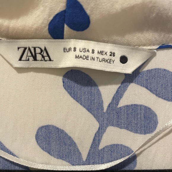 Zara Blue and White Print Dress size small - Picture 6 of 7